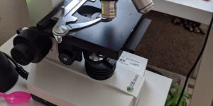 PSS Select G300 Laboratory Microscope.
